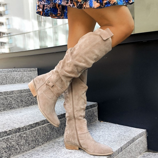 Chloé - Luxurious Suede Boots