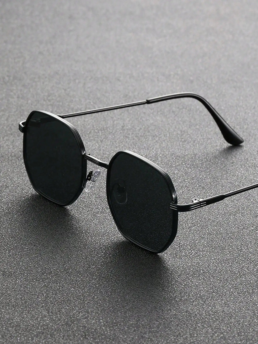 Lunettes de soleil pour hommes avec monture en acier